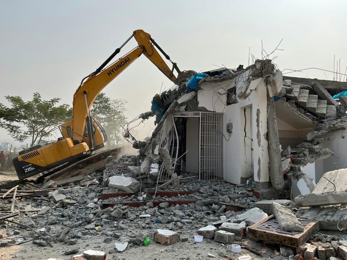 Demontage einer alten Heizungsanlage